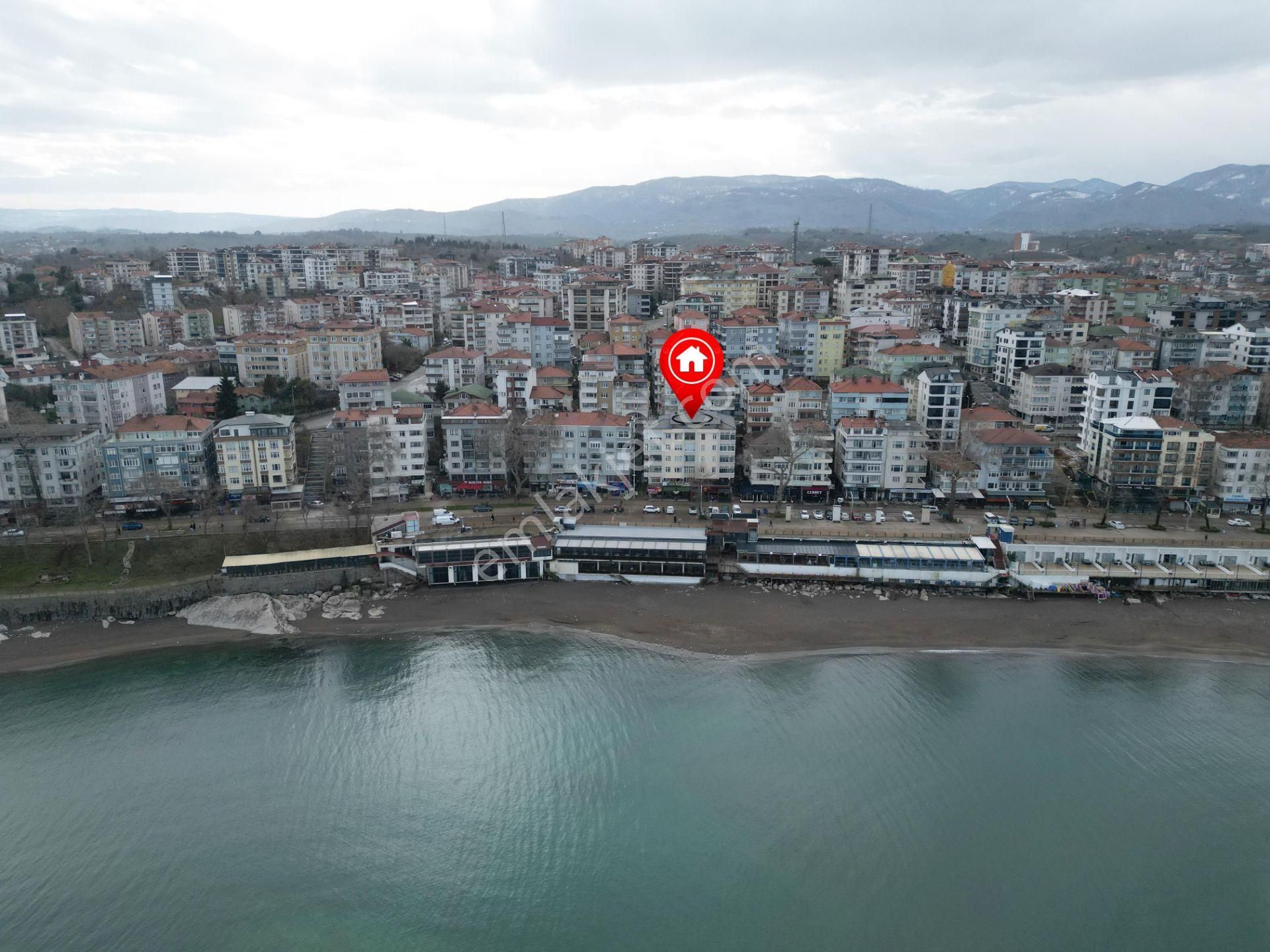 Akçakoca Çınar Caddesine Cephe 3+1 135 M2 Satılık Ara Kat Daire - Görsel 4