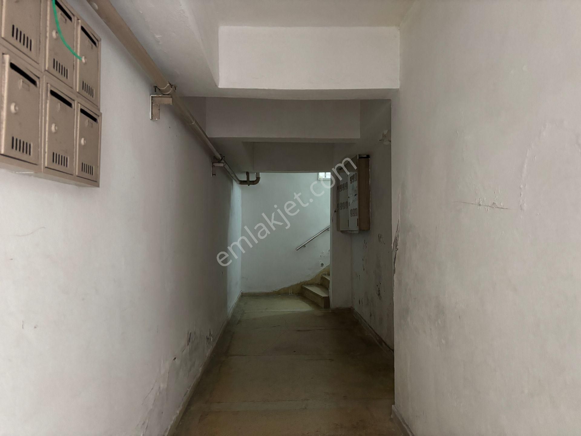 Akçakoca Çınar Caddesine Cephe 3+1 135 M2 Satılık Ara Kat Daire - Görsel 31