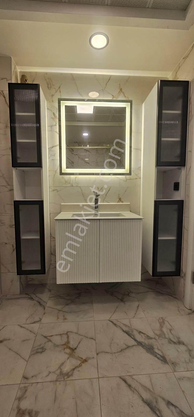 Ege Mahallesi'nde Tam Donanımlı Sitede Lüks Daireler - Görsel 24