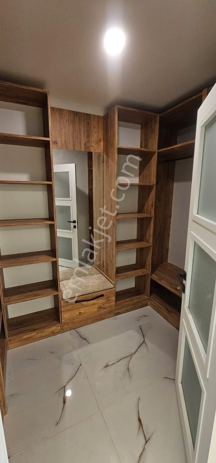 Ege Mahallesi'nde Tam Donanımlı Sitede Lüks Daireler - Görsel 17