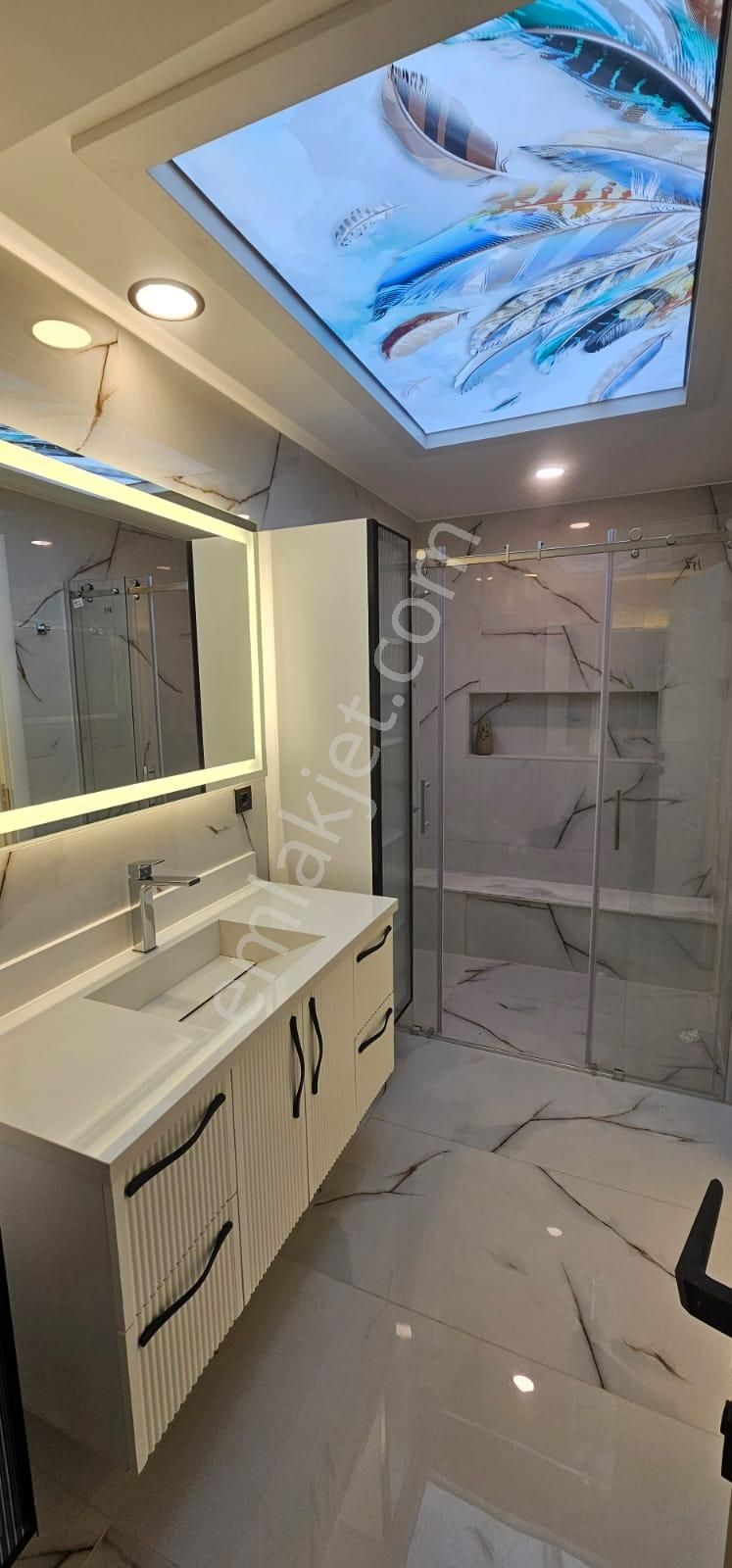 Ege Mahallesi'nde Tam Donanımlı Sitede Lüks Daireler - Görsel 26