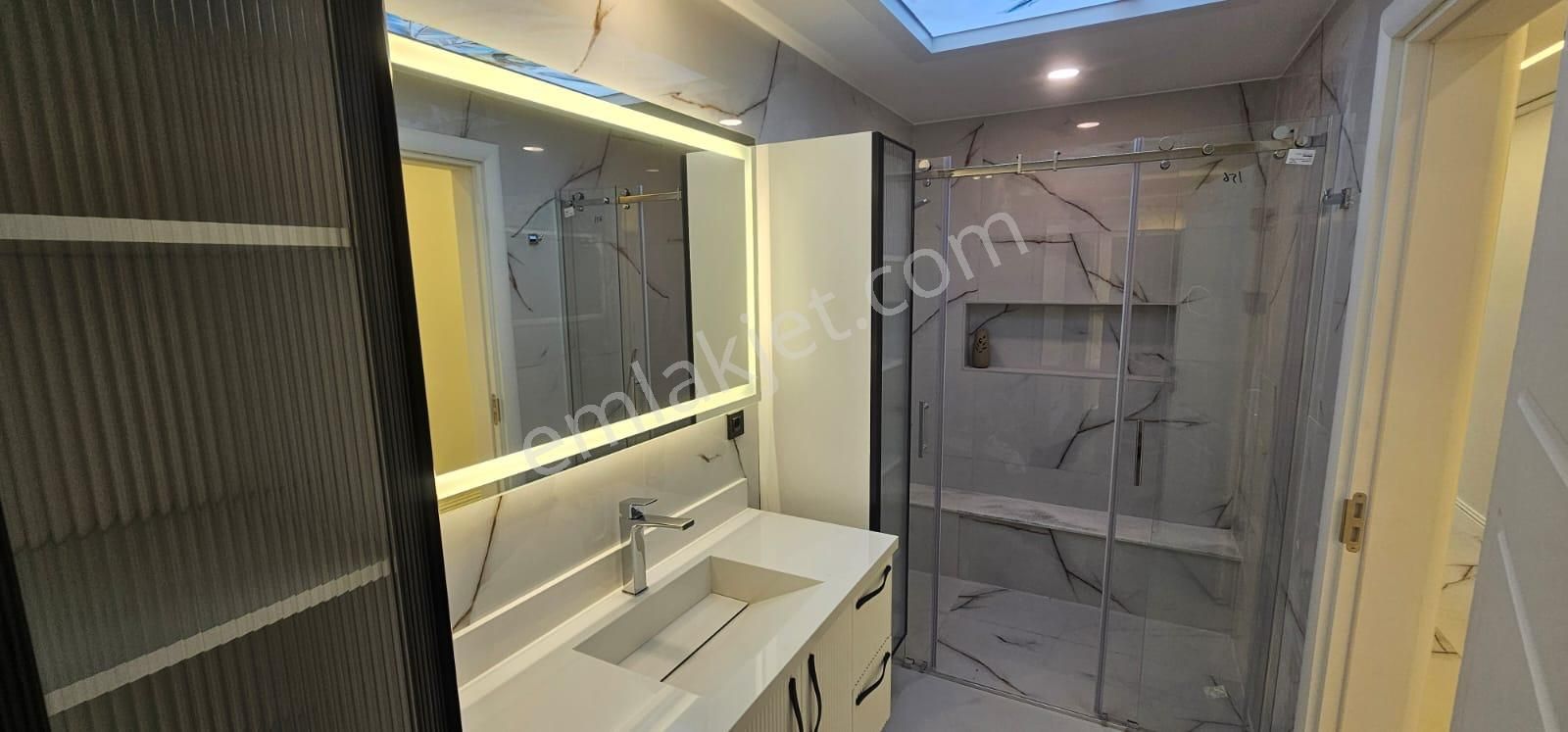 Ege Mahallesi'nde Tam Donanımlı Sitede Lüks Daireler - Görsel 29