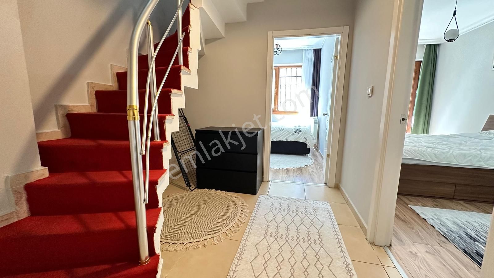 Halil Rıfat Paşada Bahçeli Ters Dubleks Eşyalı Satılık 2+1 Daire - Görsel 4