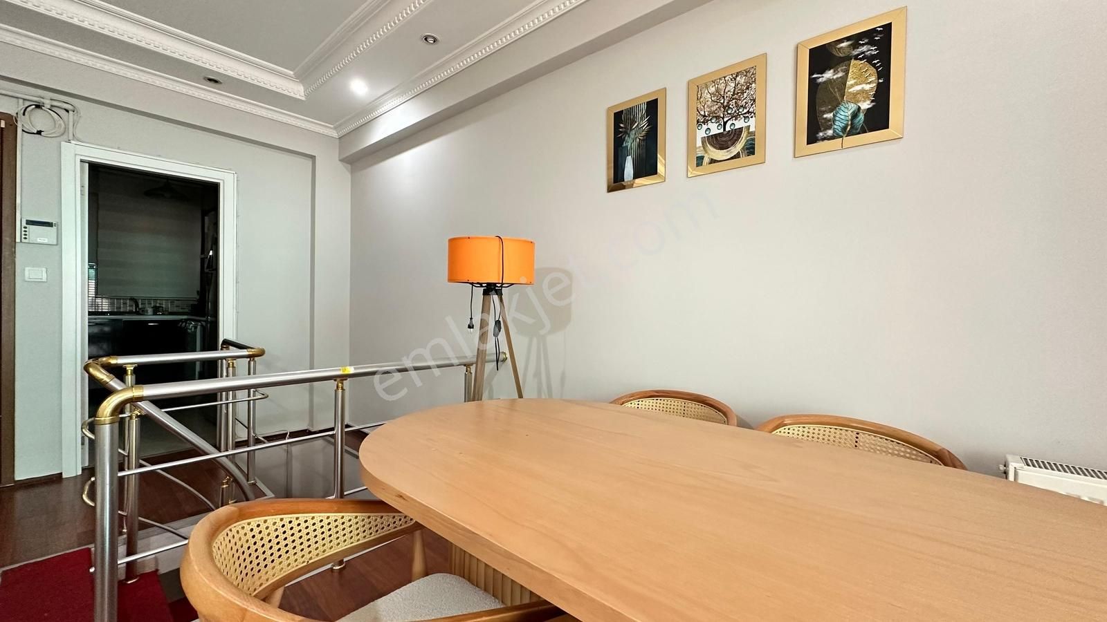 Halil Rıfat Paşada Bahçeli Ters Dubleks Eşyalı Satılık 2+1 Daire - Görsel 14