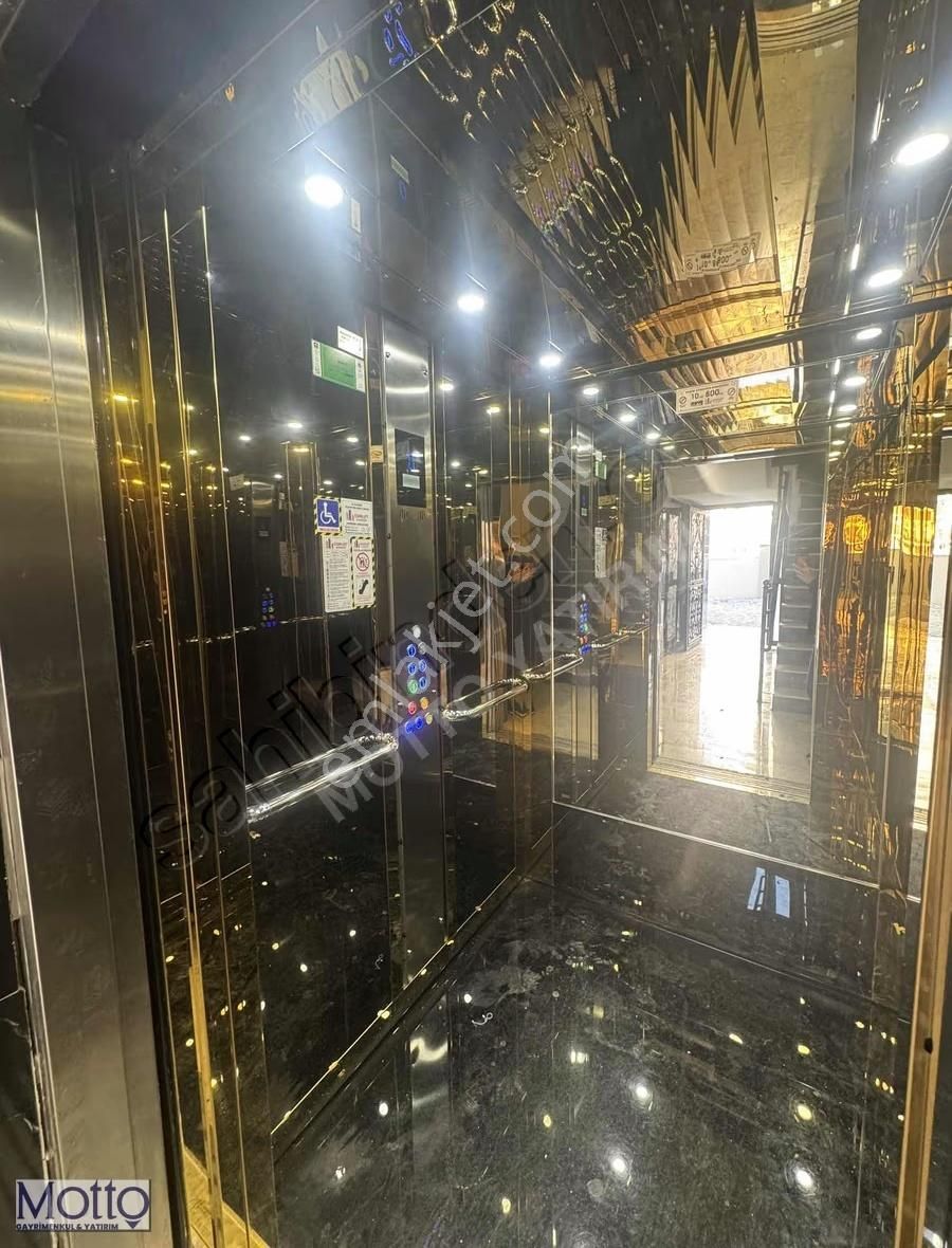 Havuzlu Site İçerisinde Fırsat 2+1 Satılık Daire - Görsel 18