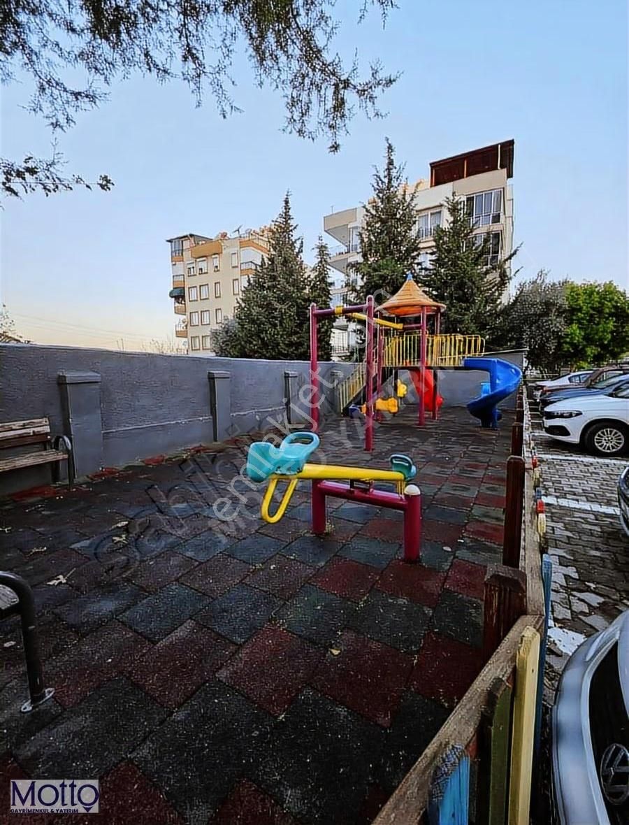 Fener Sitesin'de Masrafsız Geniş 3+1 Daire - Görsel 18