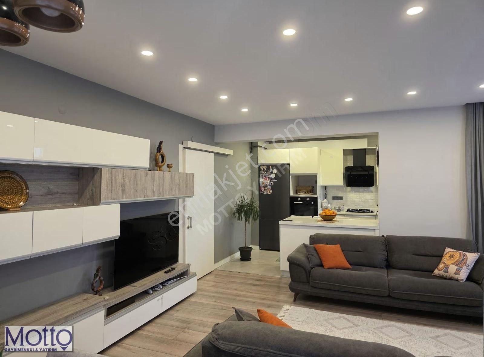 Fener Sitesin'de Masrafsız Geniş 3+1 Daire - Görsel 16