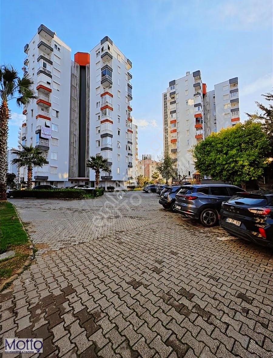 Fener Sitesin'de Masrafsız Geniş 3+1 Daire - Görsel 32