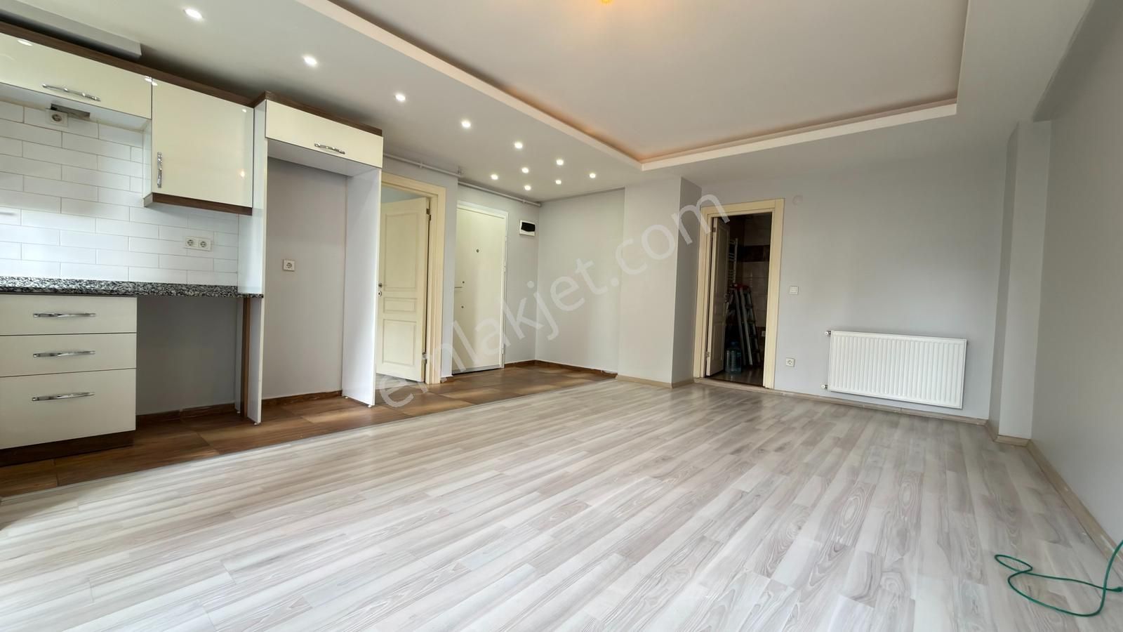 İlka'dan Gürsel Mh 1+1 Kiralık Daire Metrobüse 4dk - Görsel 3