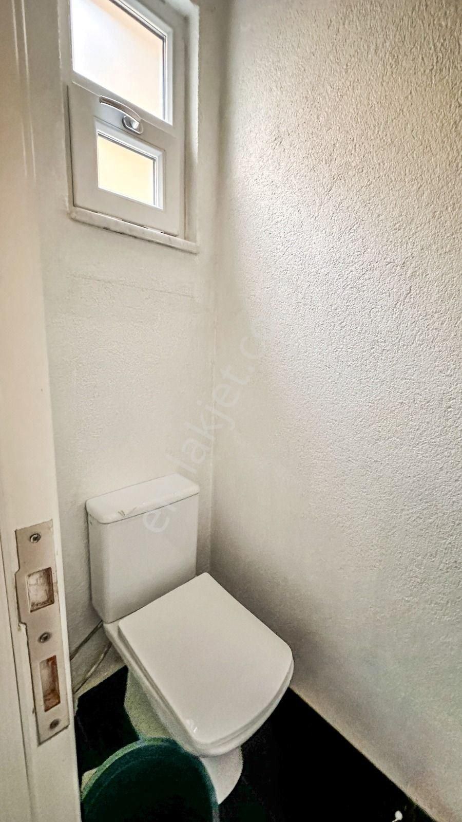 Ayvalık, 13 Nisan Caddesi'nde, Yatırımlık Müstakil Ev... - Görsel 21