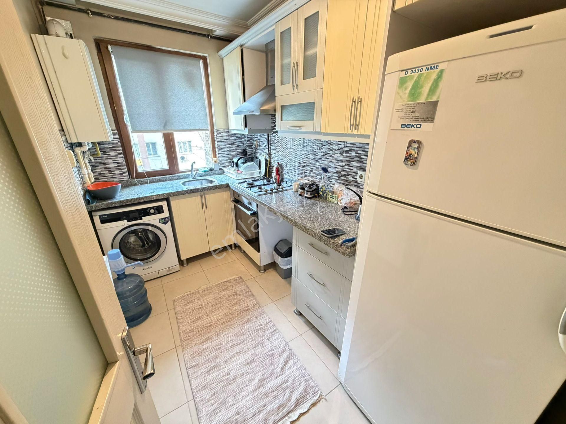 Çeliktepe'de,metroya 5dk.kat Mülkiyetli Fırsat 2+1 Satılık Daire - Görsel 5