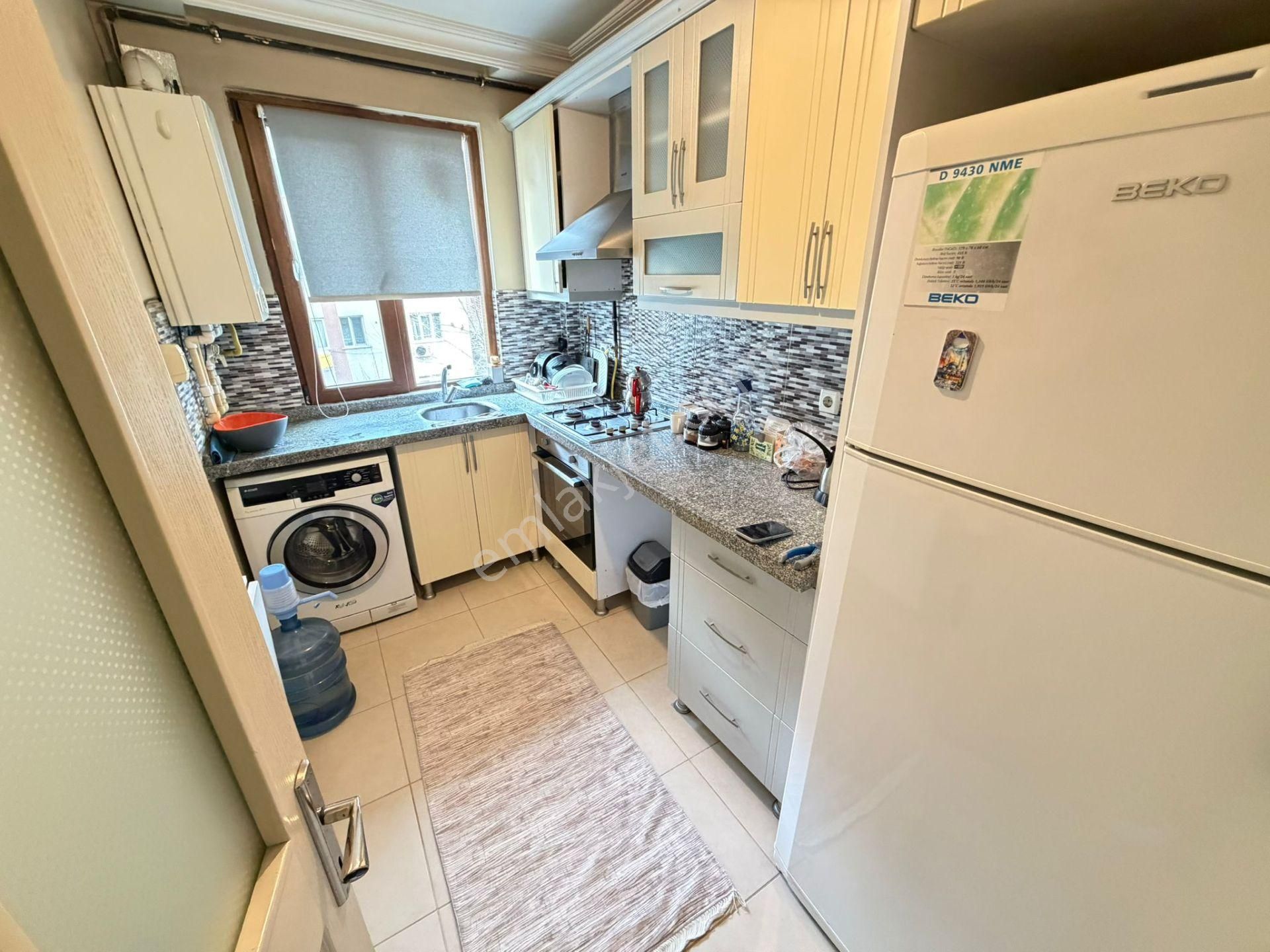 Çeliktepe'de,metroya 5dk.kat Mülkiyetli Fırsat 2+1 Satılık Daire - Görsel 7