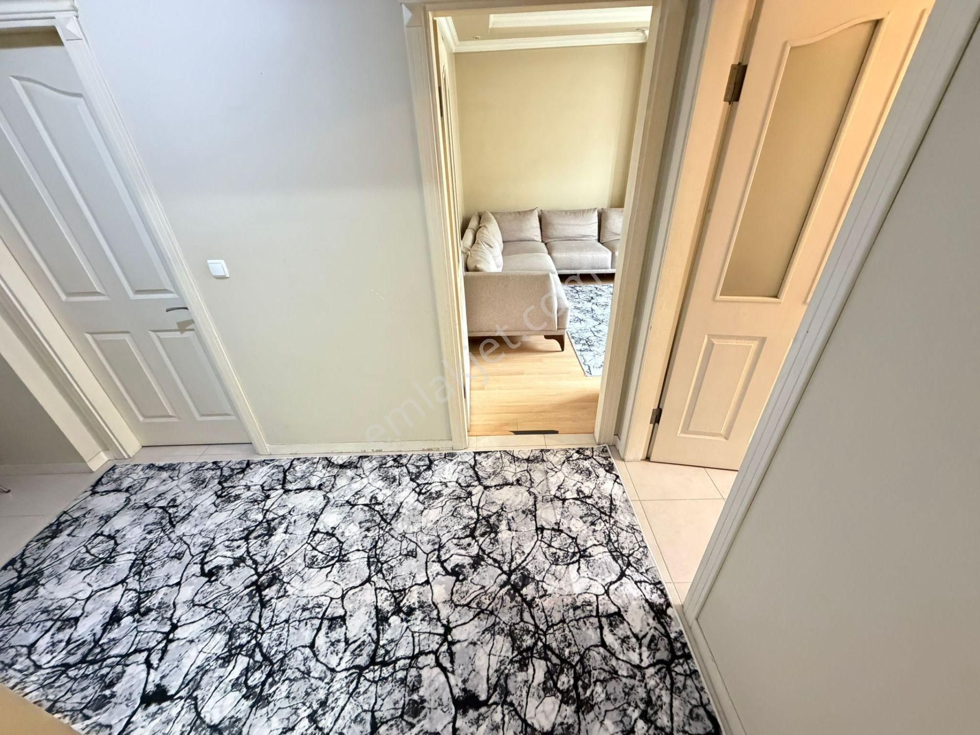 Çeliktepe'de,metroya 5dk.kat Mülkiyetli Fırsat 2+1 Satılık Daire - Görsel 4