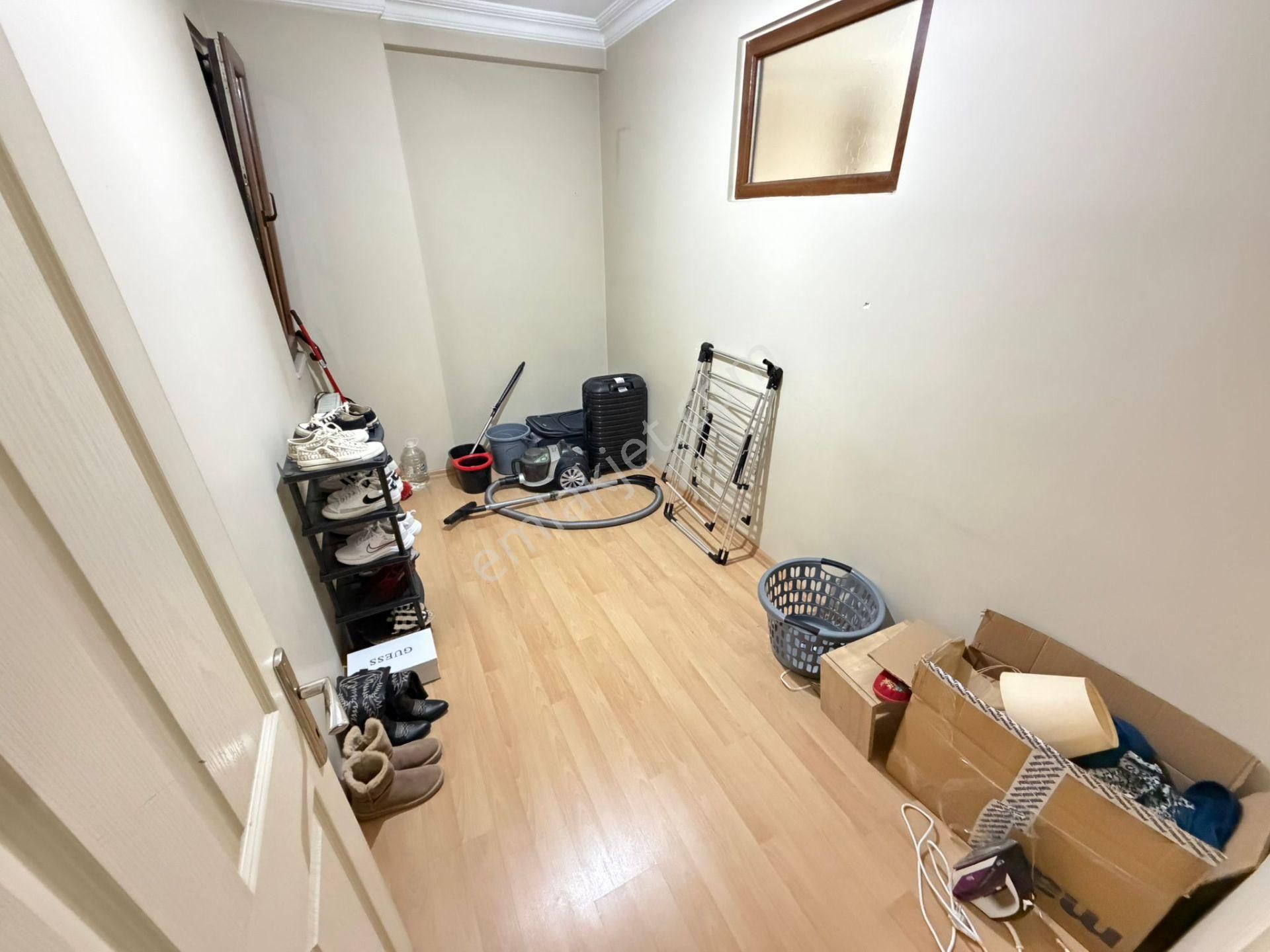 Çeliktepe'de,metroya 5dk.kat Mülkiyetli Fırsat 2+1 Satılık Daire - Görsel 13