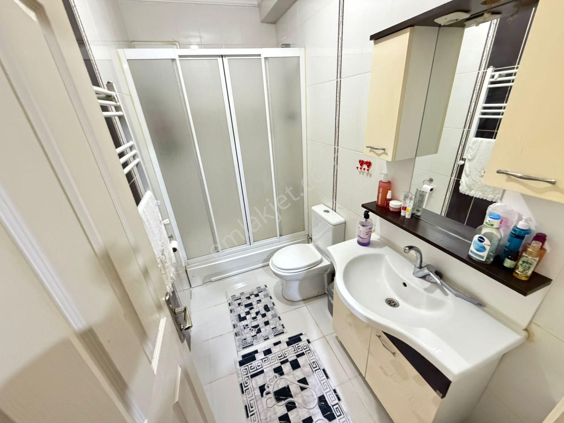 Çeliktepe'de,metroya 5dk.kat Mülkiyetli Fırsat 2+1 Satılık Daire - Görsel 17