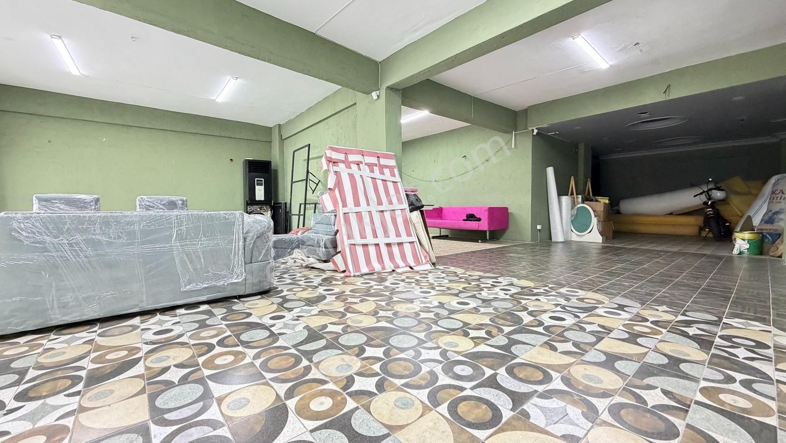 İlka'dan Cadde Üzeri Geniş 175 M2 Kiralık Dükkan - Görsel 11