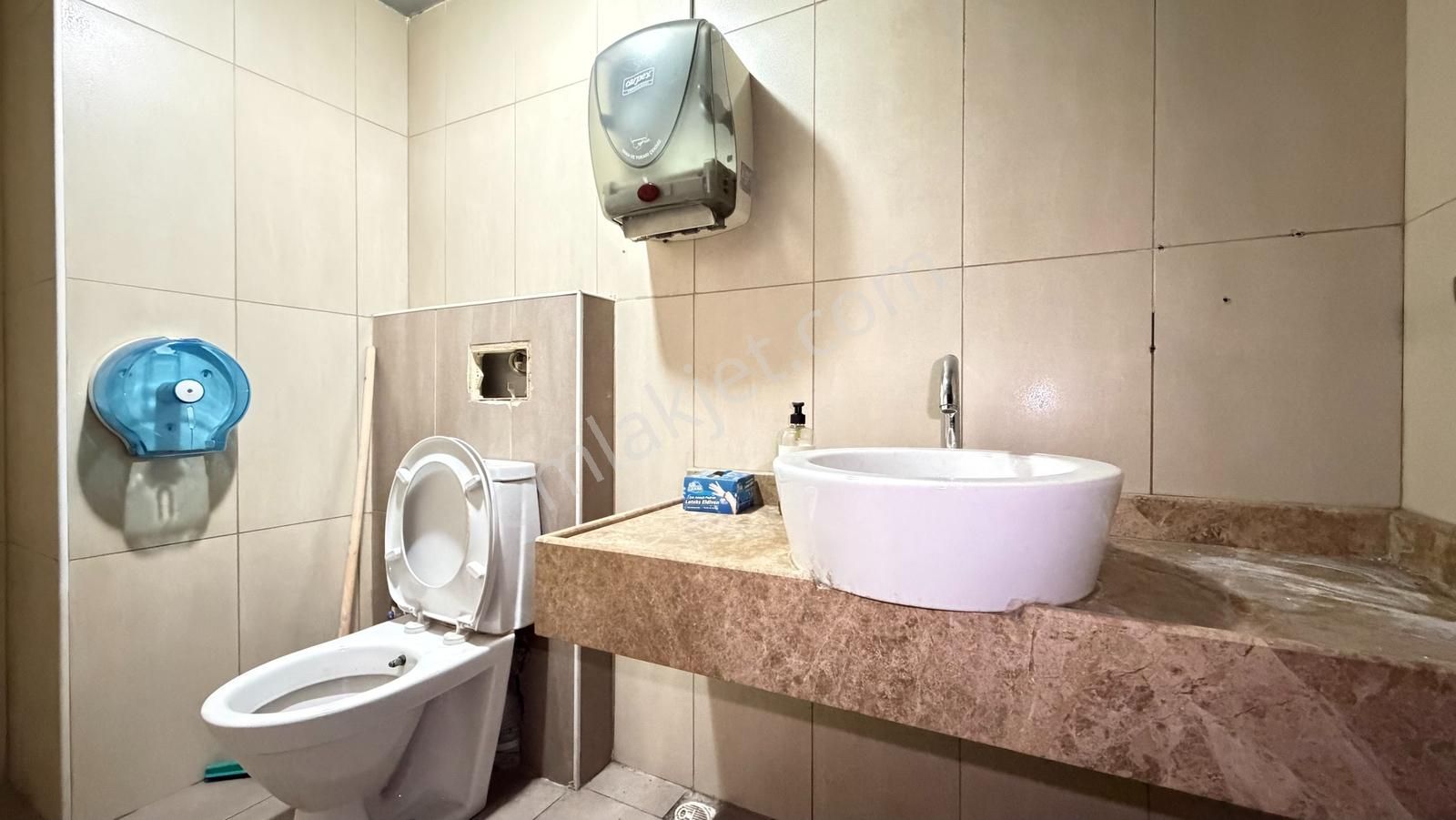 İlka'dan Cadde Üzeri Geniş 175 M2 Kiralık Dükkan - Görsel 13