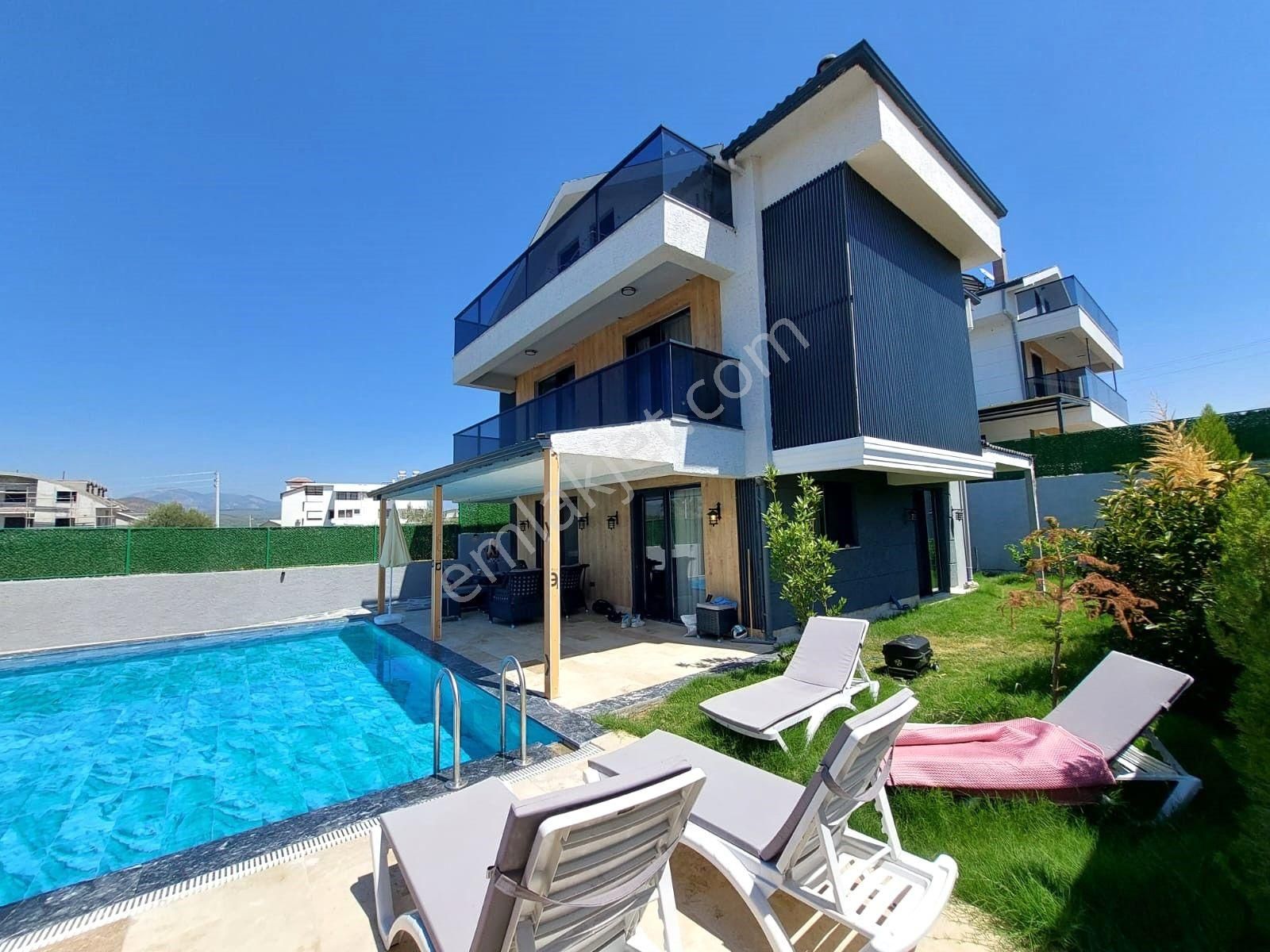 Goldhouse Dan Satılık Villa Kaçırılmayacak Fırsat Havuzlu Lüks 4+1 - Görsel 3