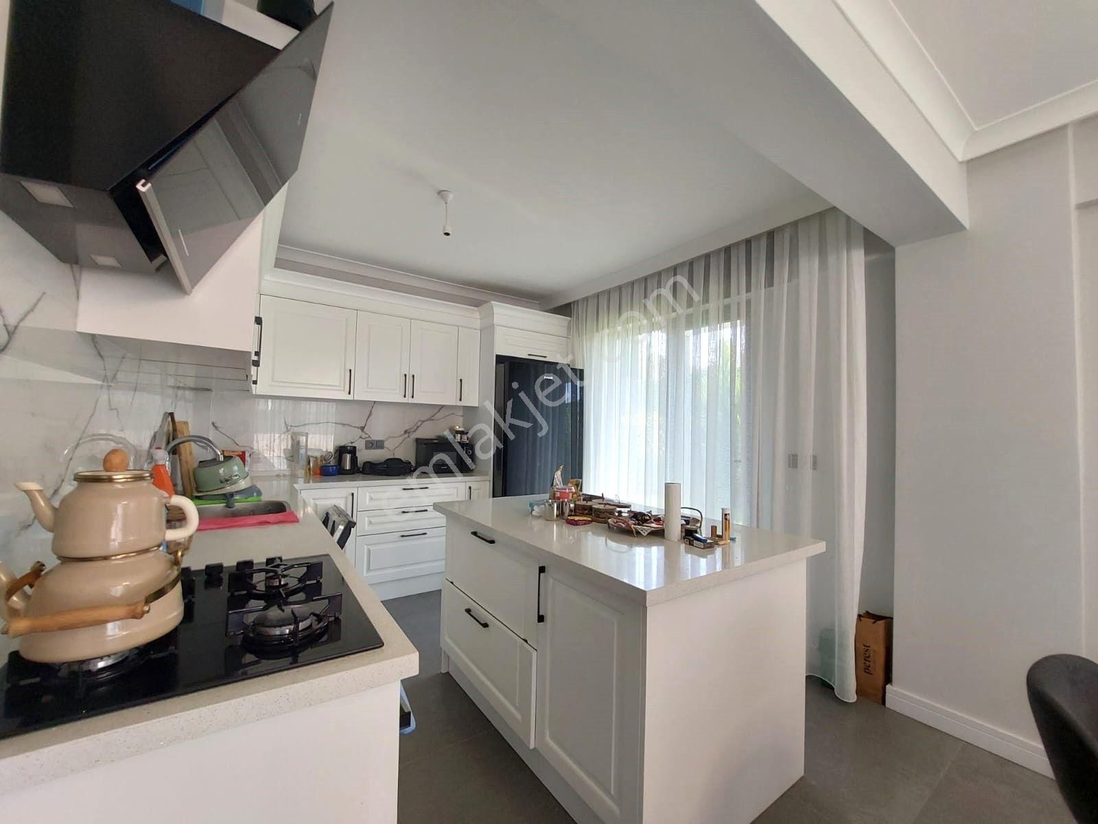 Goldhouse Dan Satılık Villa Kaçırılmayacak Fırsat Havuzlu Lüks 4+1 - Görsel 15