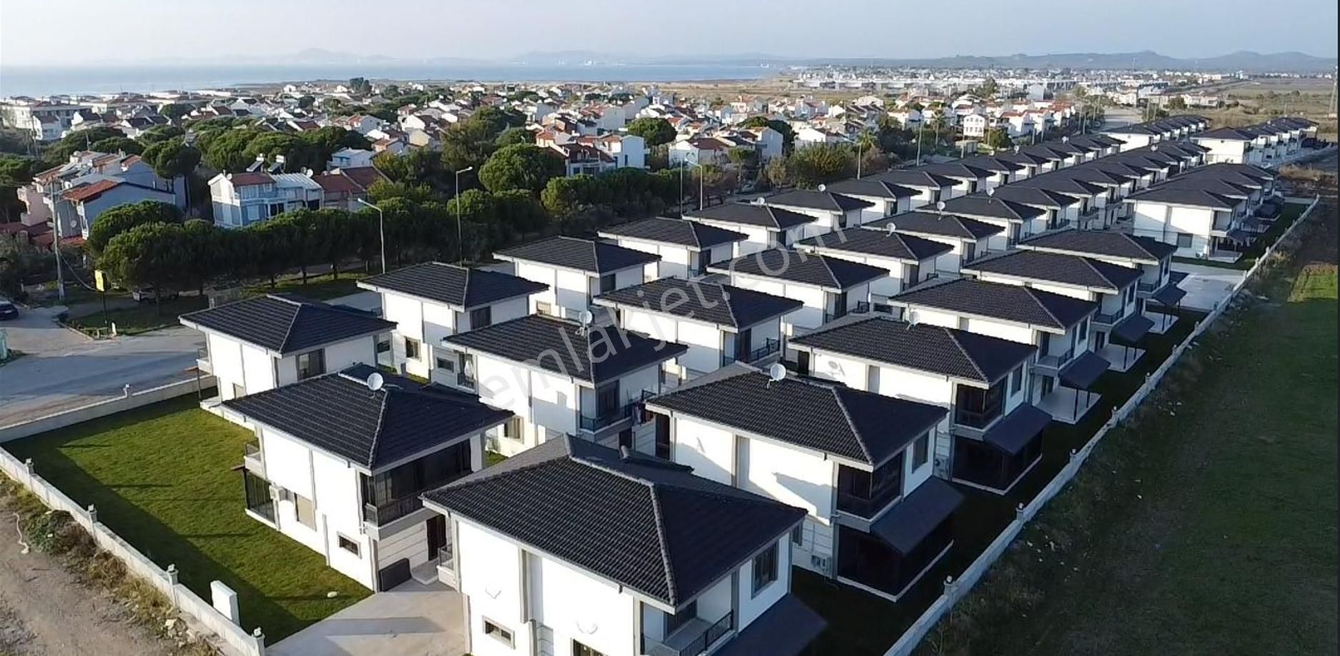 Balıkesir Ayvalık Altınova Da Satılık Villa - Görsel 2