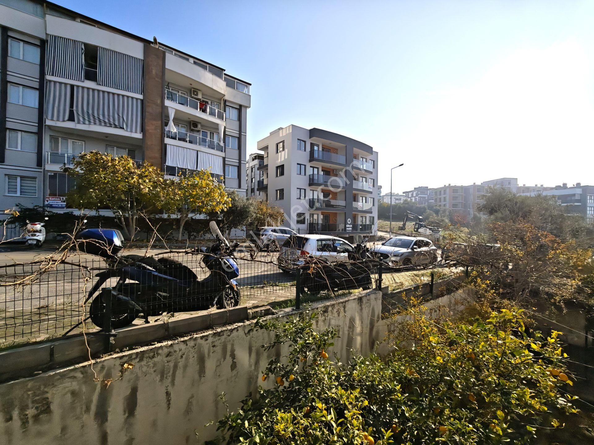 Kuşadası 'nda Bakımlı Ferah Geniş 2+1 Satılık Daire - Görsel 16