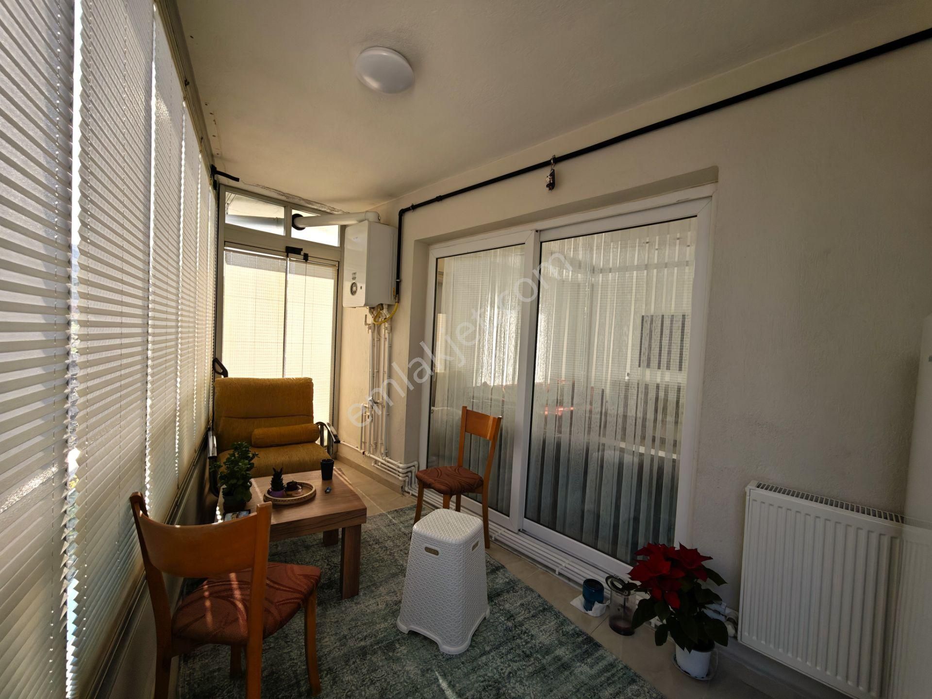 Kuşadası 'nda Bakımlı Ferah Geniş 2+1 Satılık Daire - Görsel 19