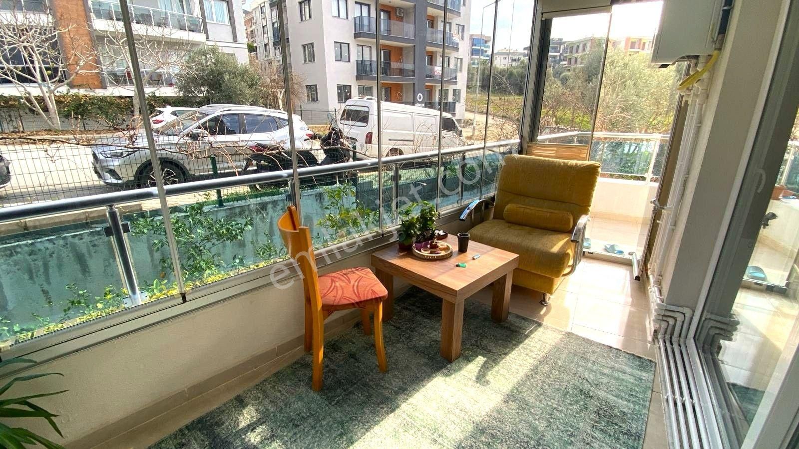 Kuşadası 'nda Bakımlı Ferah Geniş 2+1 Satılık Daire - Görsel 18