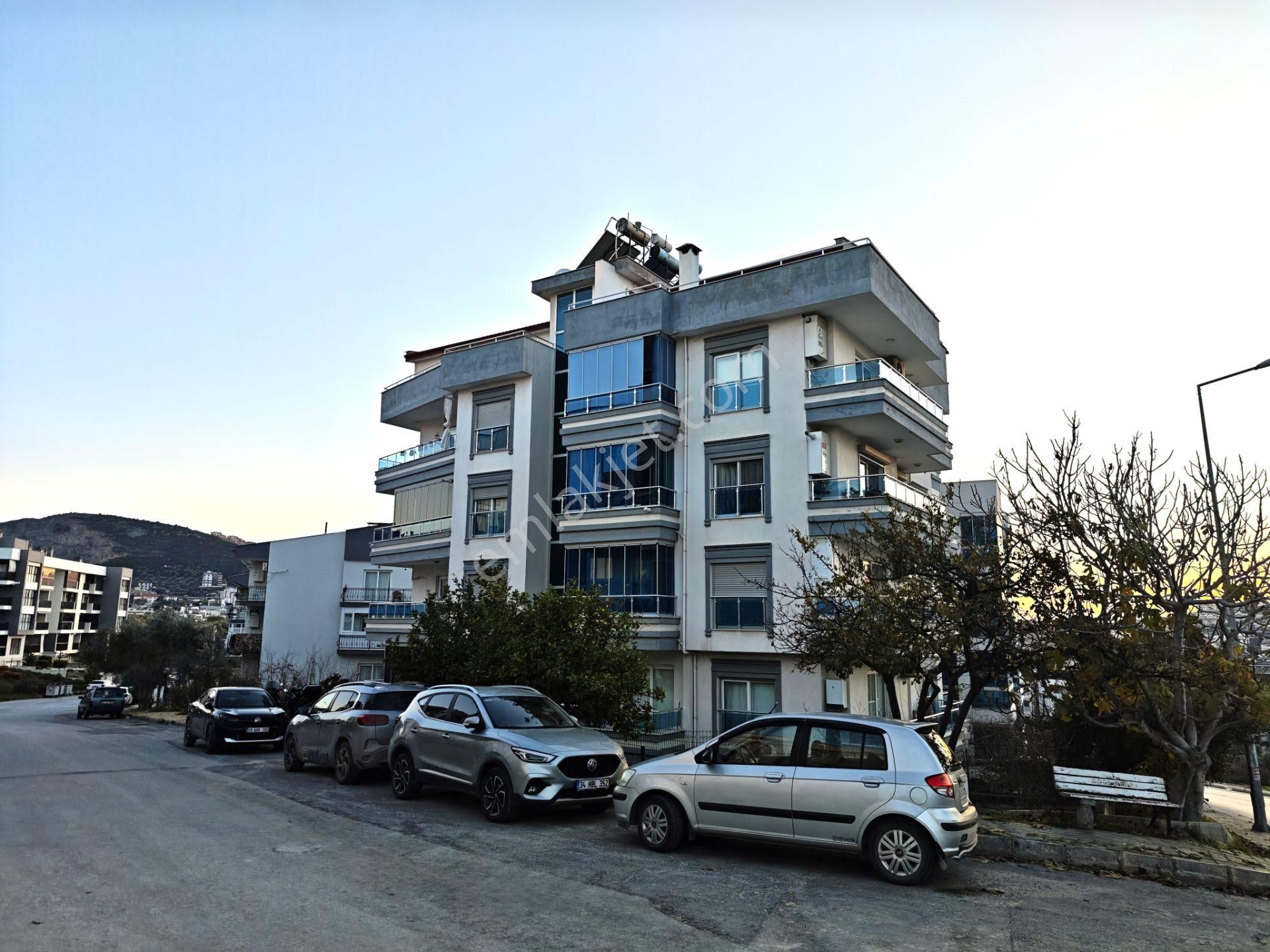 Kuşadası 'nda Bakımlı Ferah Geniş 2+1 Satılık Daire - Görsel 21