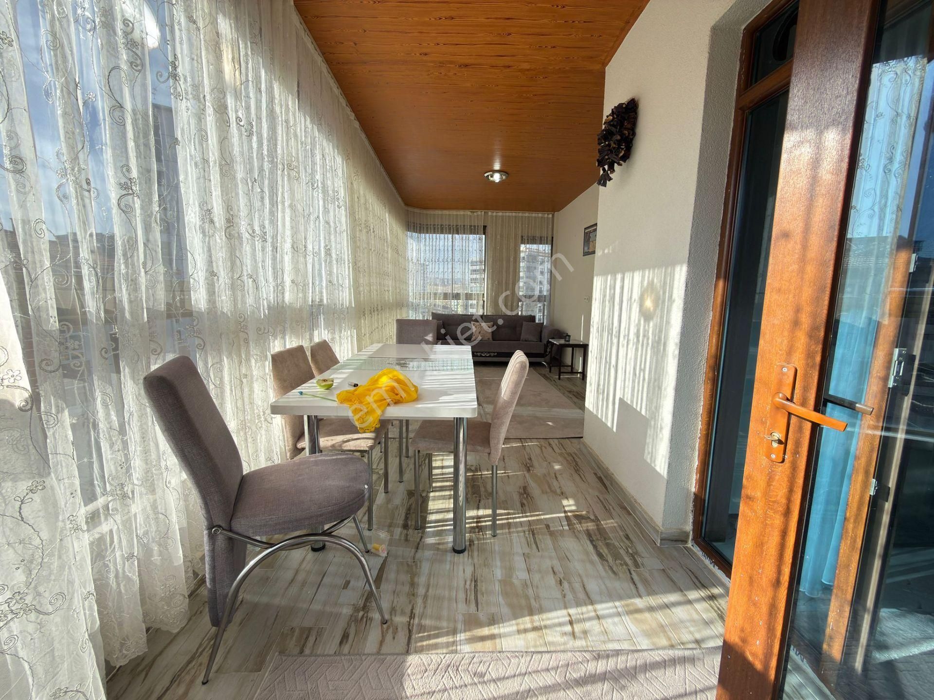 Pursaklar Mehmet Zengin Emlak'tan Otoparklı Teras Balkonlu Çift Banyolu 4.kat 4+1 Lüks Sitede Daire - Görsel 28