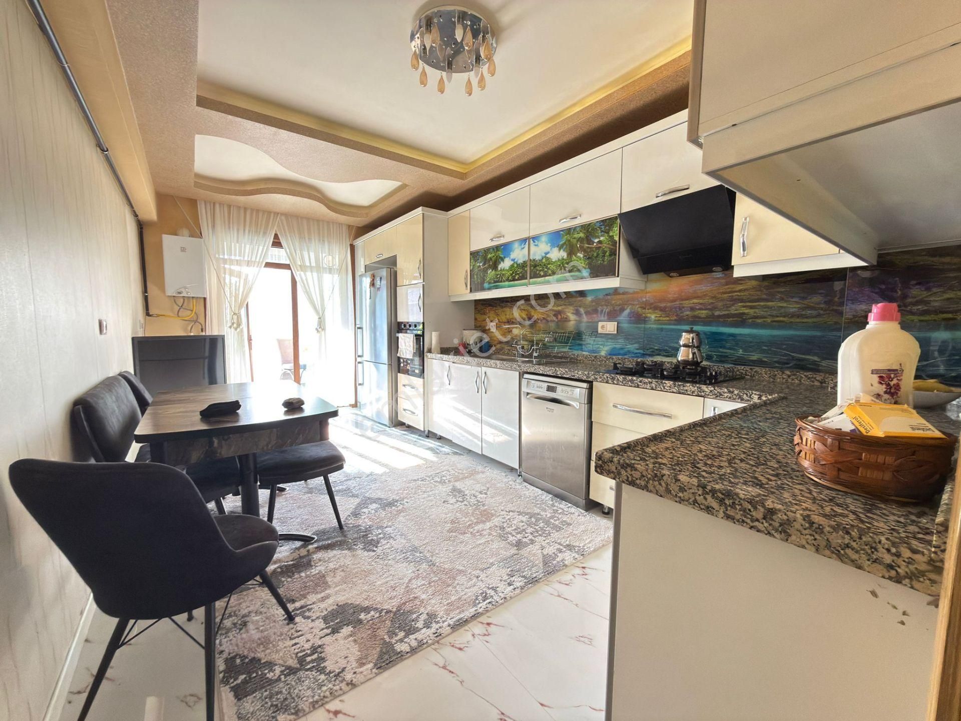 Pursaklar Mehmet Zengin Emlak'tan Otoparklı Teras Balkonlu Çift Banyolu 4.kat 4+1 Lüks Sitede Daire - Görsel 5