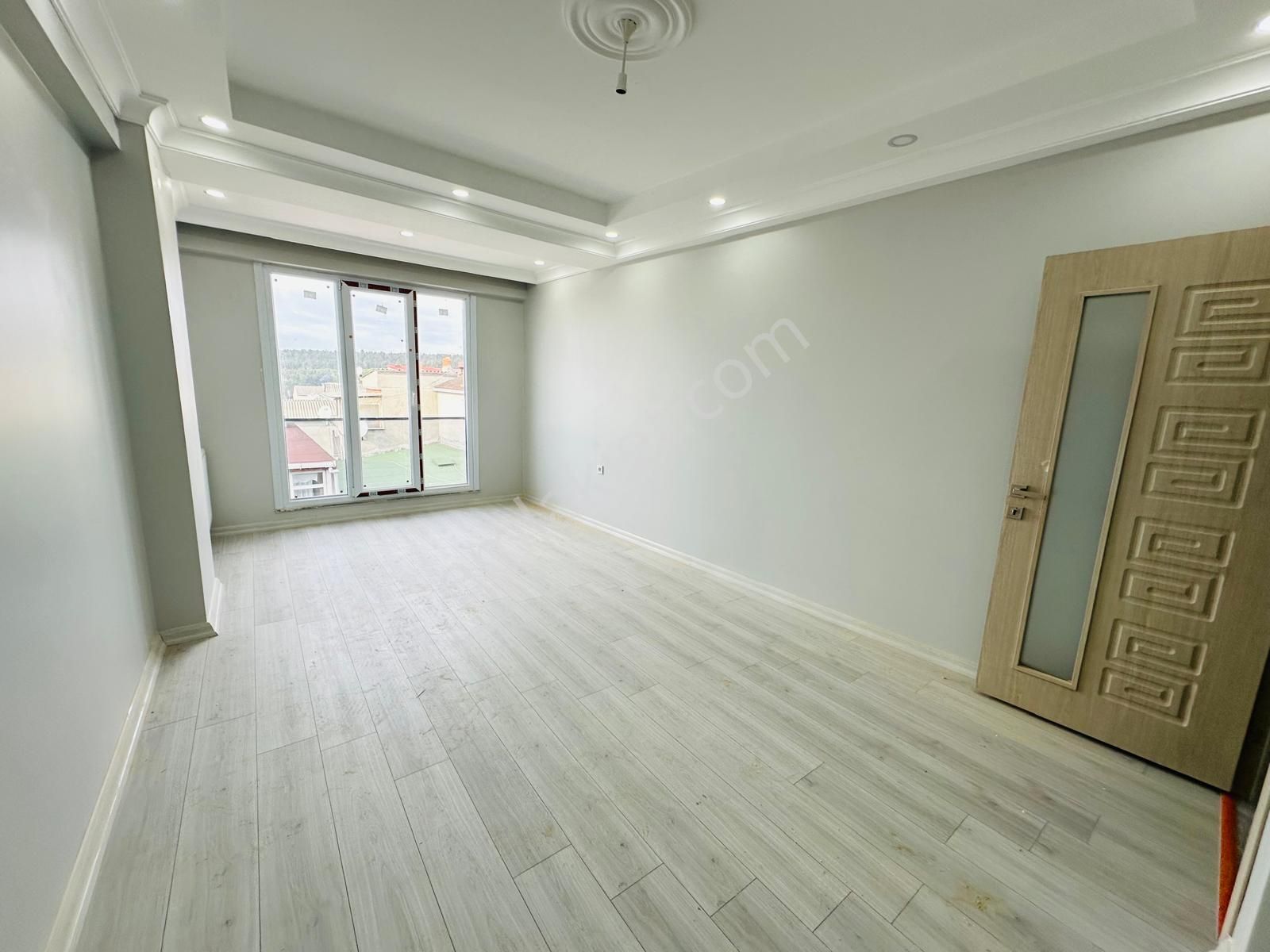 Has Seba'da Söğütlüçeşmede Diş Has. Altında 3+2 160m2 Sıfır Lüx Dubleks - Görsel 3