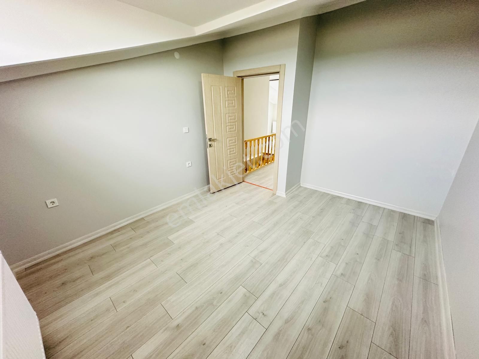 Has Seba'da Söğütlüçeşmede Diş Has. Altında 3+2 160m2 Sıfır Lüx Dubleks - Görsel 32