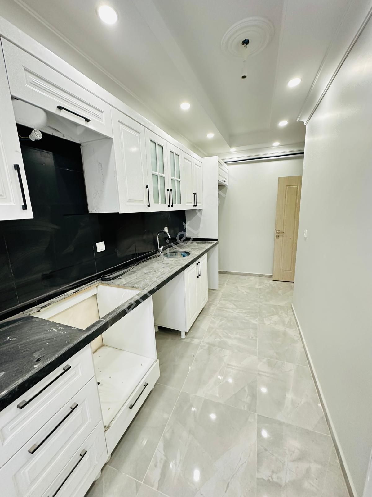 Has Seba'da Söğütlüçeşmede Diş Has. Altında 3+2 160m2 Sıfır Lüx Dubleks - Görsel 8