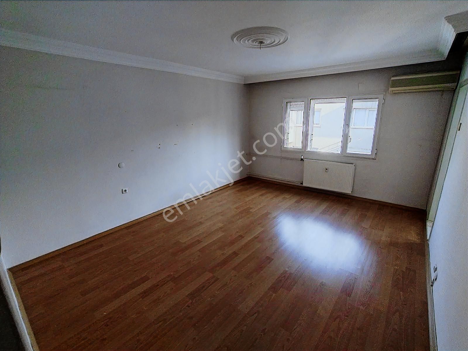 Karşıyaka Girne Bulvarı Yakını Geniş Ferah 3+1 Kiralık Daire - Görsel 13