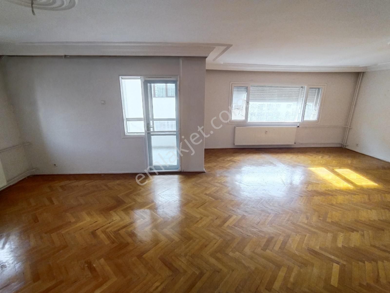 Karşıyaka Girne Bulvarı Yakını Geniş Ferah 3+1 Kiralık Daire - Görsel 3