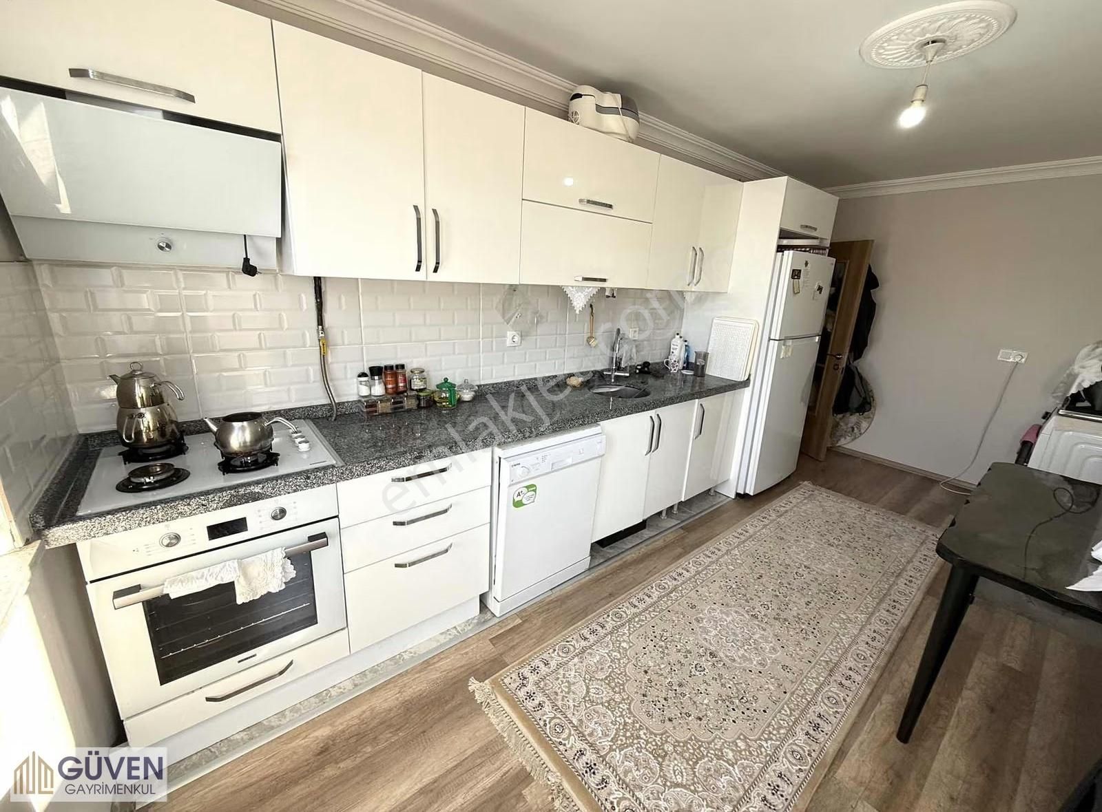 K.krabekr Muhtarlık Yakını 2+1 120m2 Teraslı Çatı Dublex