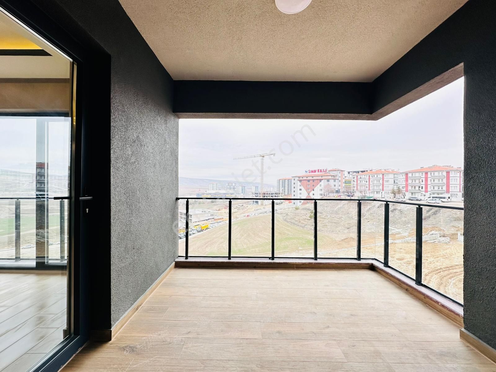 Nam-ak Emlak'tan Yerden Isıtmalı Full Yapılı 7.kat Sıfır 2+1 - Görsel 13