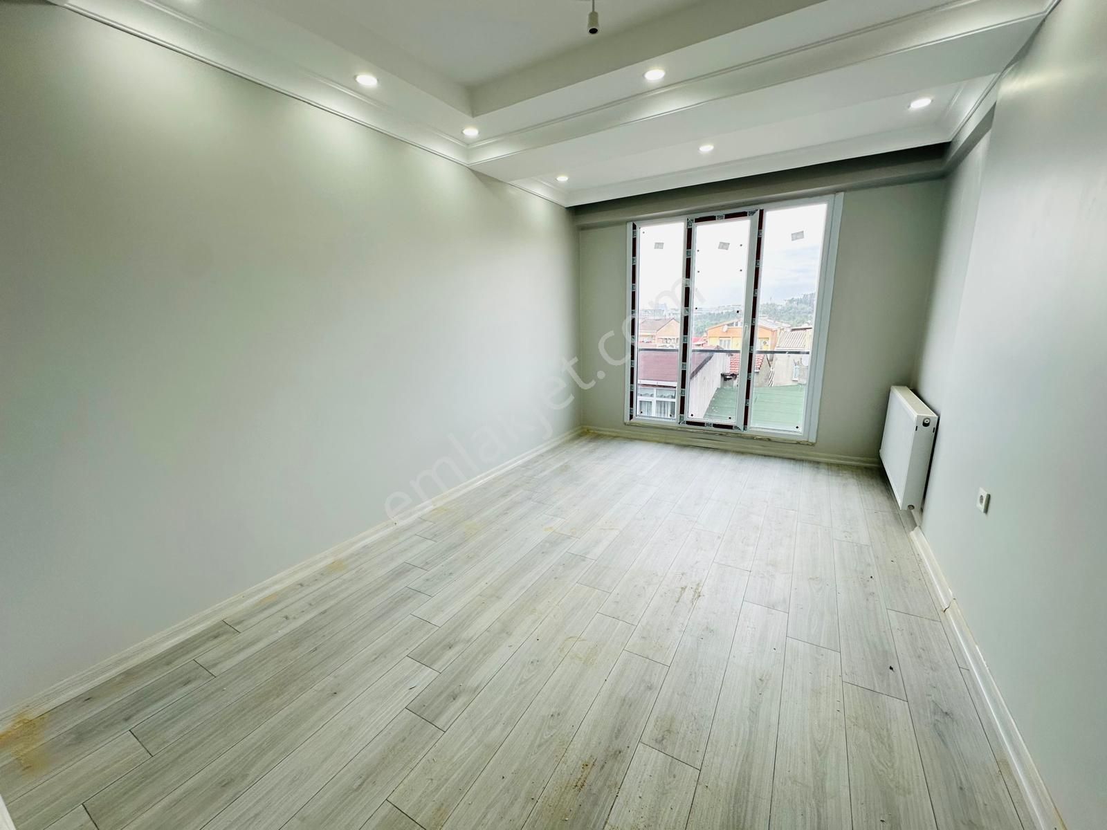 Has Seba'da Söğütlüçeşmede Diş Has. Altında 3+2 150m2 Sıfır Lüx Yapımlı Satılık Dubleks