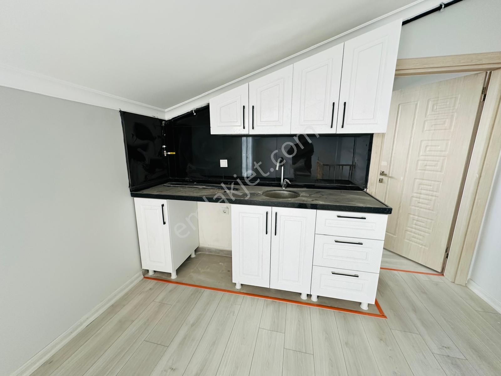 Has Seba'da Söğütlüçeşmede Diş Has. Altında 3+2 150m2 Sıfır Lüx Yapımlı Satılık Dubleks - Görsel 29