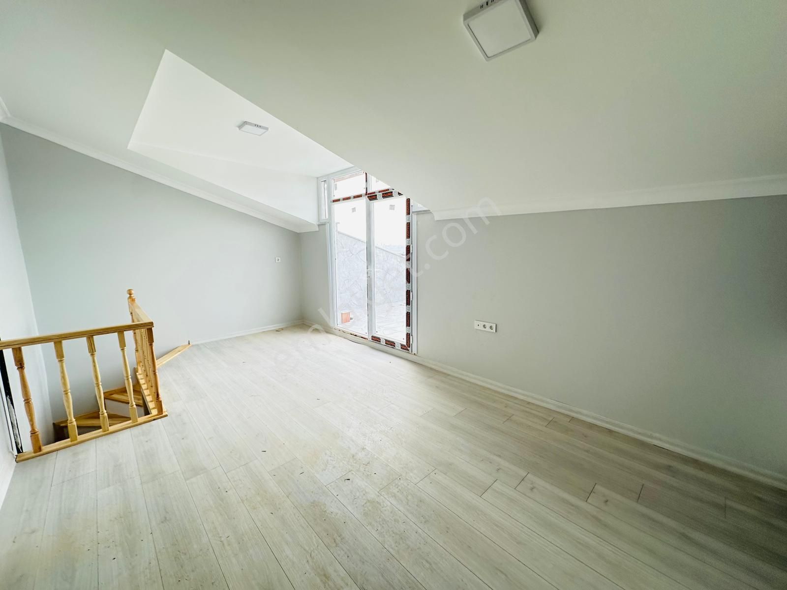 Has Seba'da Söğütlüçeşmede Diş Has. Altında 3+2 150m2 Sıfır Lüx Yapımlı Satılık Dubleks - Görsel 25