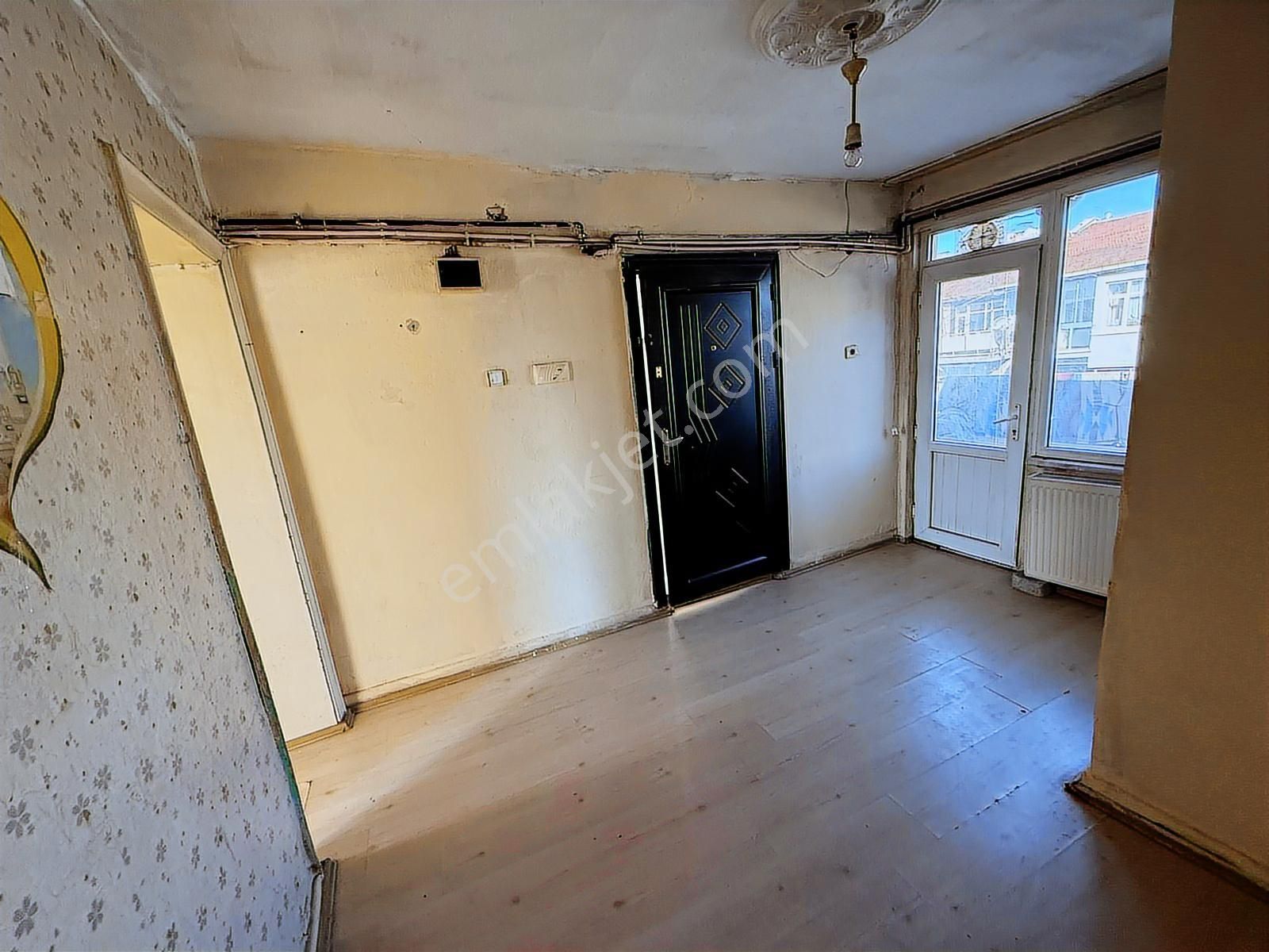 İhsaniye'de Mareşal Okulu Karşısı 2+1 Teraslı Daire - Görsel 5