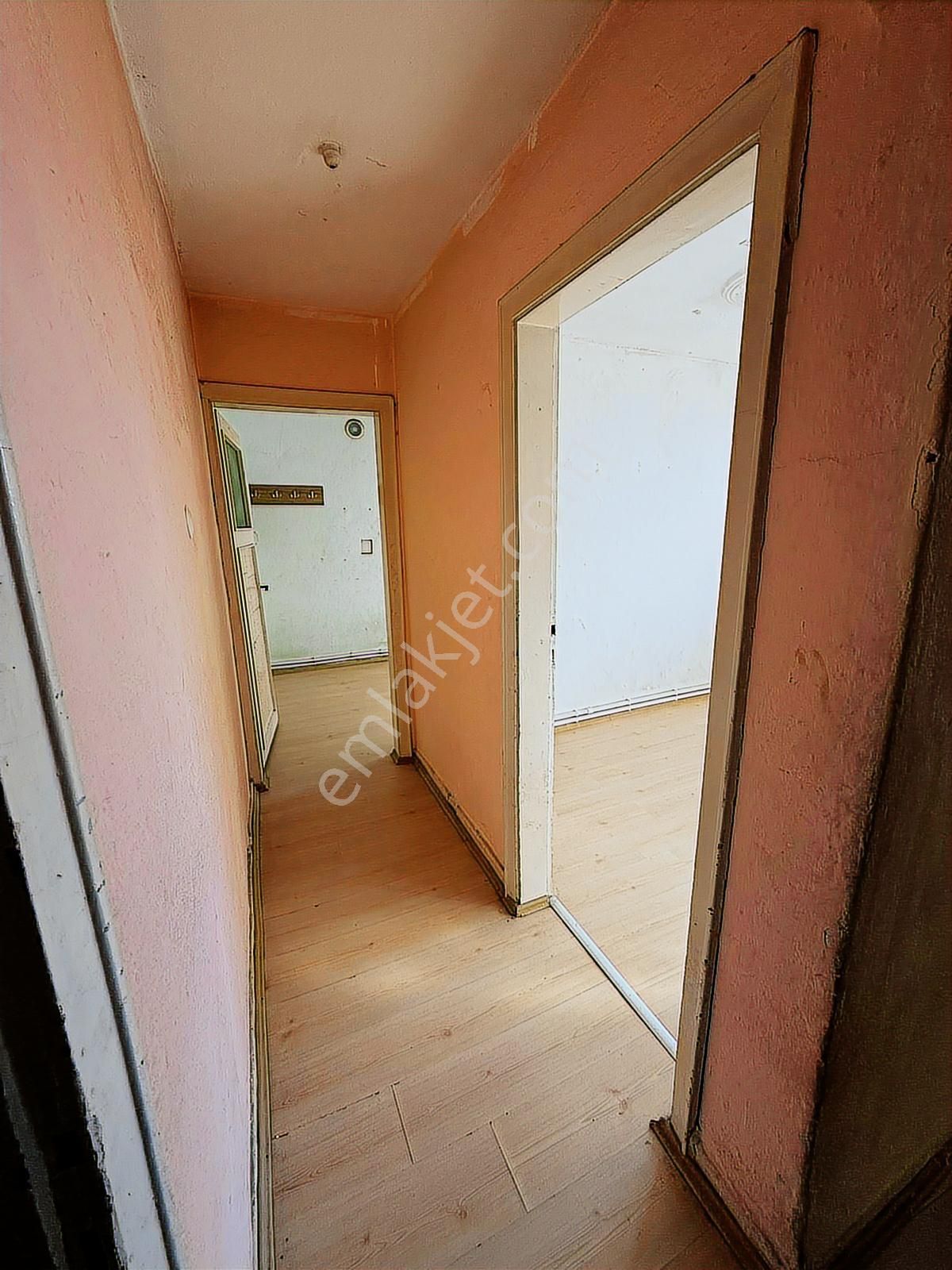 İhsaniye'de Mareşal Okulu Karşısı 2+1 Teraslı Daire - Görsel 3