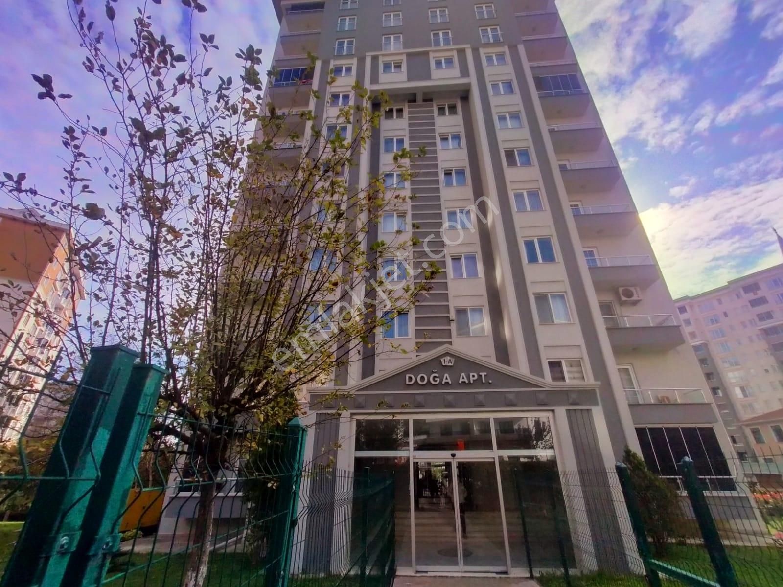 Beylikdüzü Adnankahveci Mah. Sitede Geniş Lüks 3+1 Satılık Daire