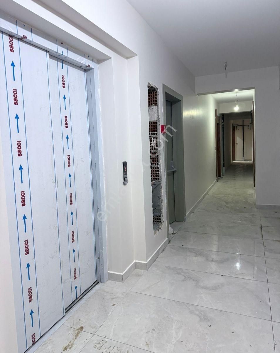 Cennet Mah.merkezde Asansörlü Otoparklı 90 M2 2+1 Arakat Daire.. - Görsel 16