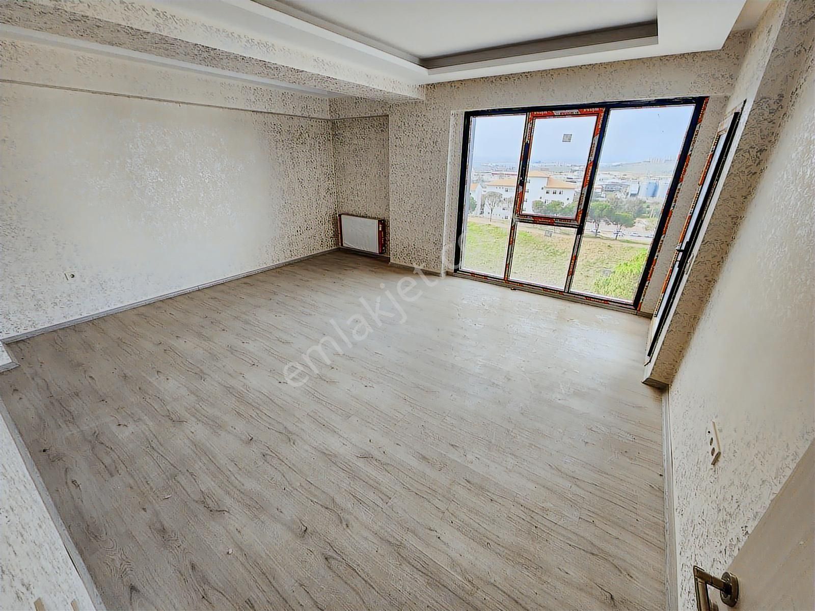 Menemen Asarlık Zeytinlikte 125 M² Net, 4.kat 3+1 Kiralık Daire - Görsel 2