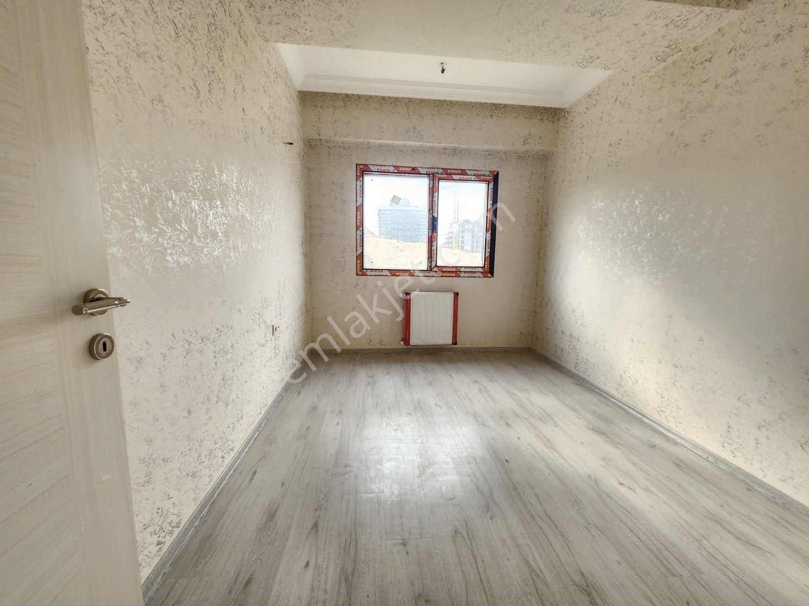 Menemen Asarlık Zeytinlikte 125 M² Net, 4.kat 3+1 Kiralık Daire - Görsel 15