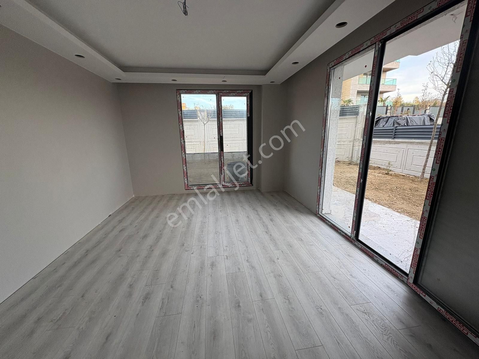 Büyükçekmece Celaliye Mahallesind Sıfır 3+1 Satılık Bahçe Kullanımlı Daire - Görsel 2