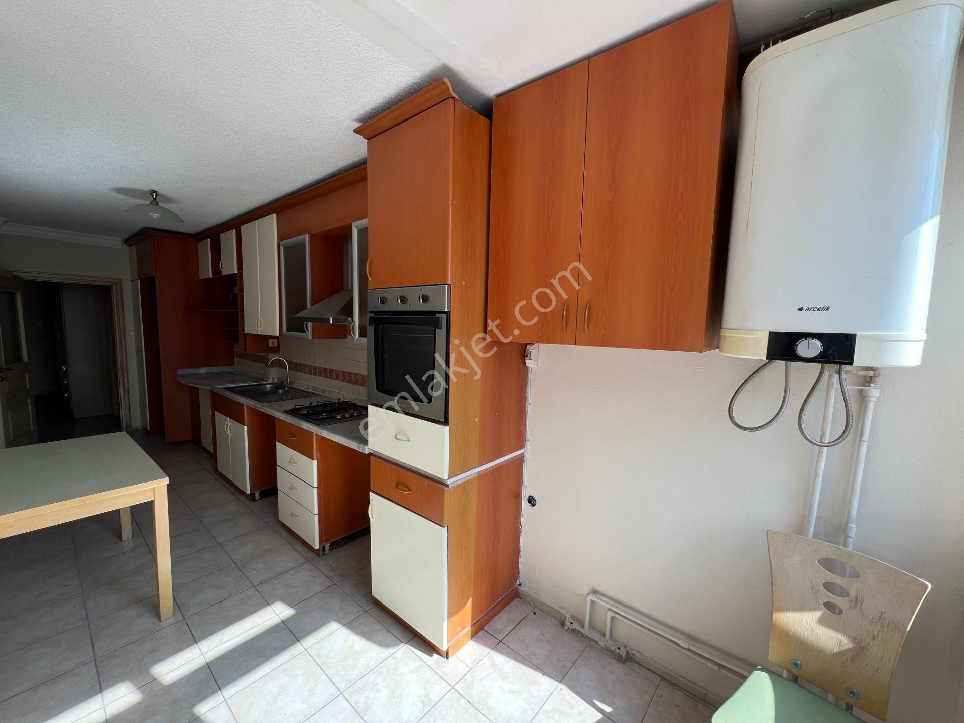 Kurtuluş Mah Amerkan Pazar Cvr 3+1 Kap.mutfak Kiralık Daire - Görsel 2