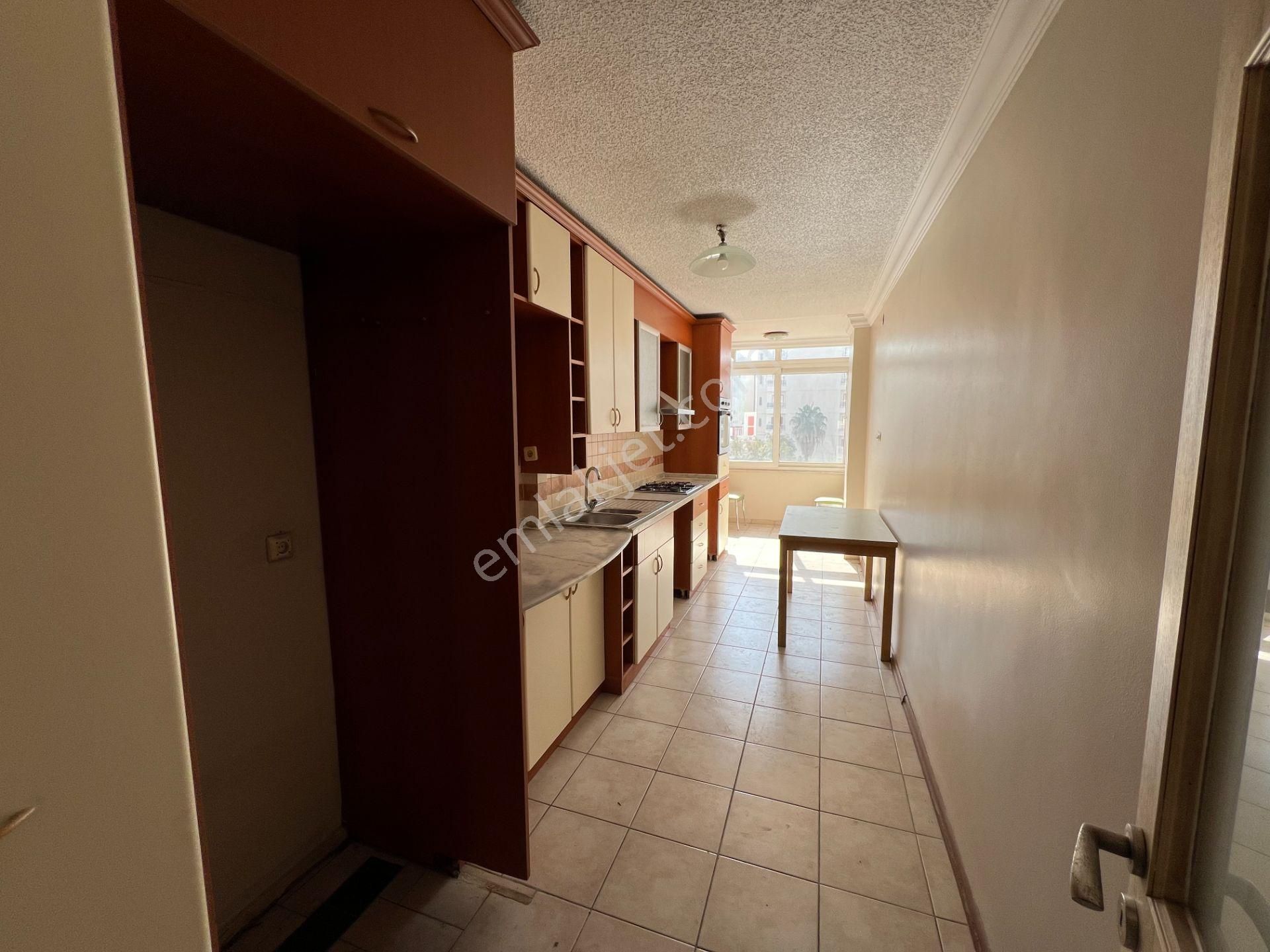 Kurtuluş Mah Amerkan Pazar Cvr 3+1 Kap.mutfak Kiralık Daire - Görsel 3