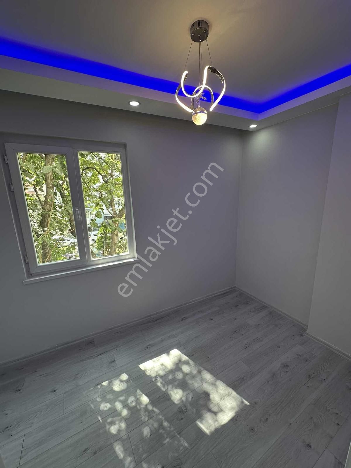 Güllük Cadde Üstünde Asansörlü Katta İçi Full Tadilatlı - Görsel 23